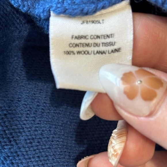 Derek Lam Denim Women’s 100% Wool V-Neck Sweater Boxy Knit Blue Size XS - Picture 4 of 10